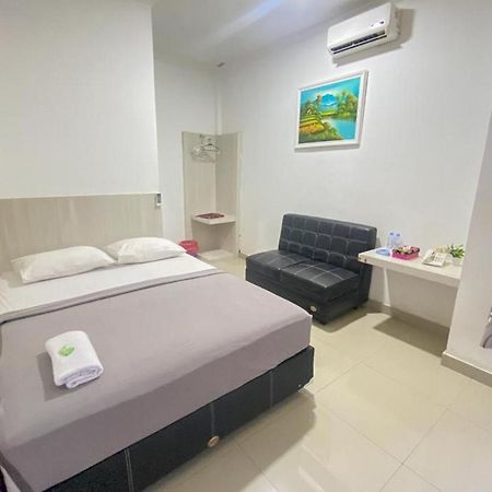 Hotel Giga Sidrap Rappang ภายนอก รูปภาพ